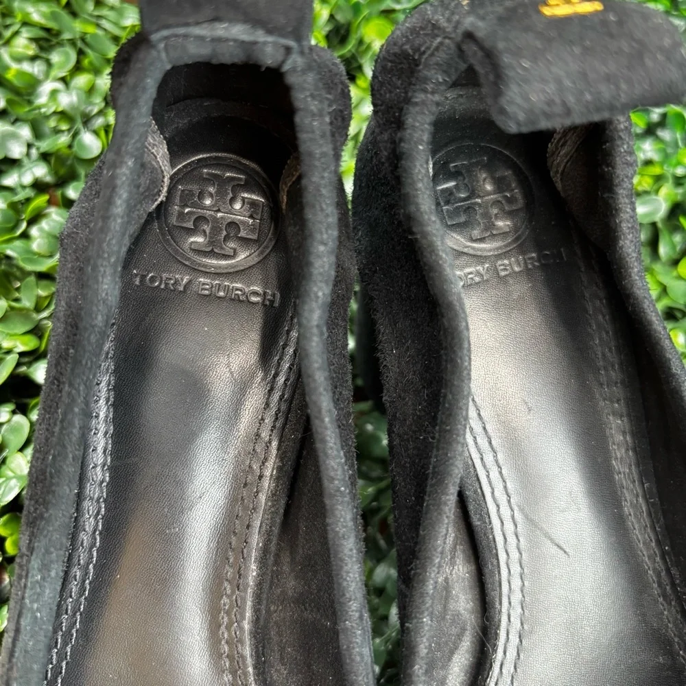 TORY BURCH THERESE BLACK SUEDE PUMPS